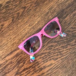 Pink Rayban Wayfarer Glasses